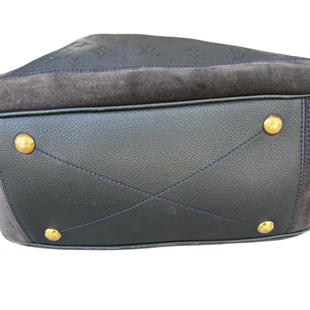 ❌ SOLD! Louis Vuitton Monogram Empreinte Audacieuse MM bag. - Picture 7 of 11